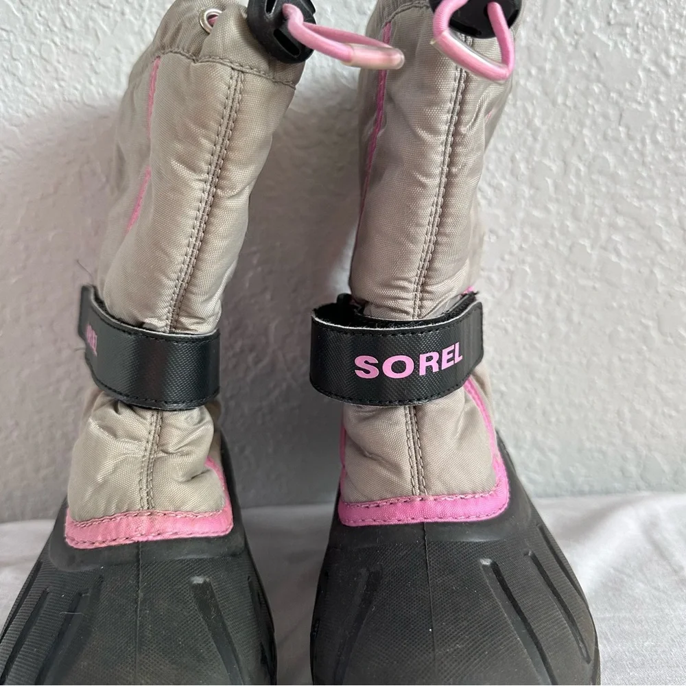 Sorel‎ Kids Snow Boots Pink Gray Waterproof Insulated Adjustable Strap Size 13